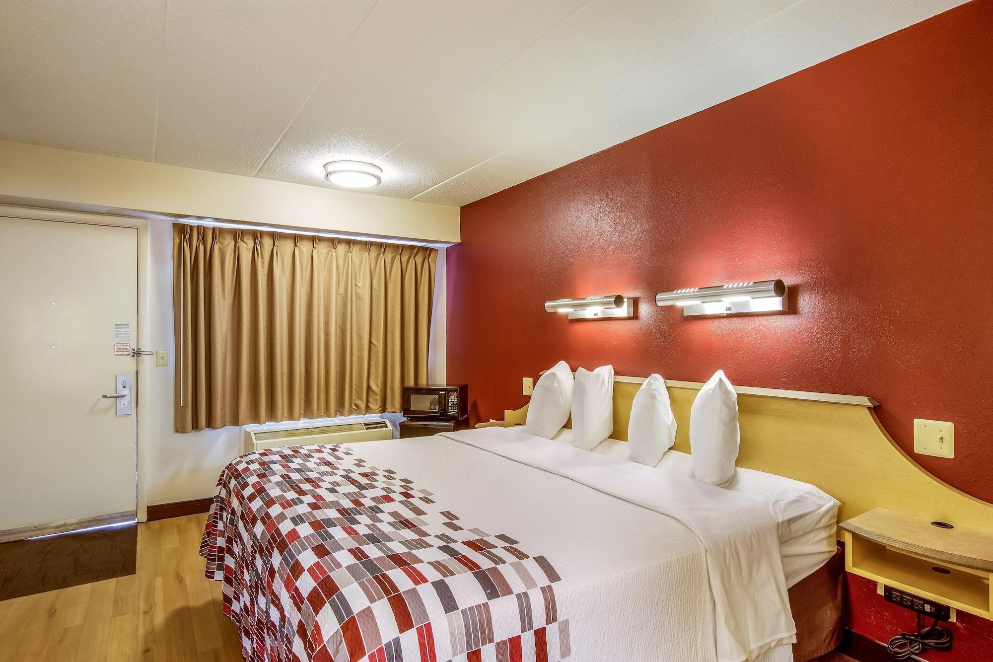Red Roof Inn Detroit - Plymouth/Canton מראה חיצוני תמונה
