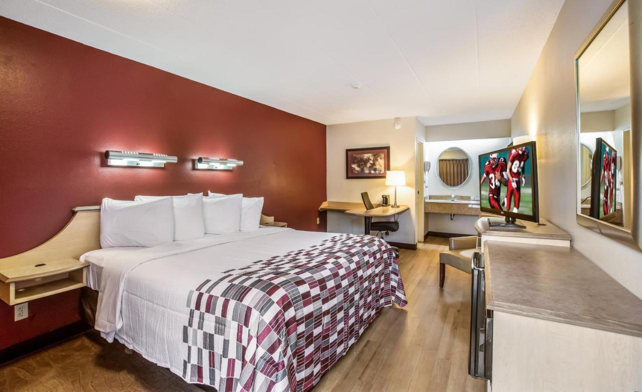 Red Roof Inn Detroit - Plymouth/Canton מראה חיצוני תמונה